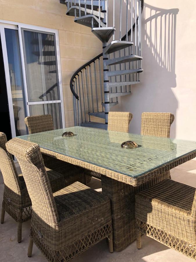Holiday Townhouse In Sliema Centre Экстерьер фото